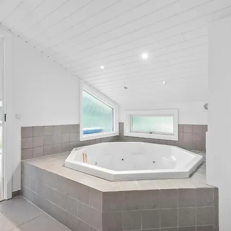 Casa vacanze Beautiful In With Kitchen